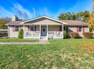 63 College Ave, Warsaw, VA 22572