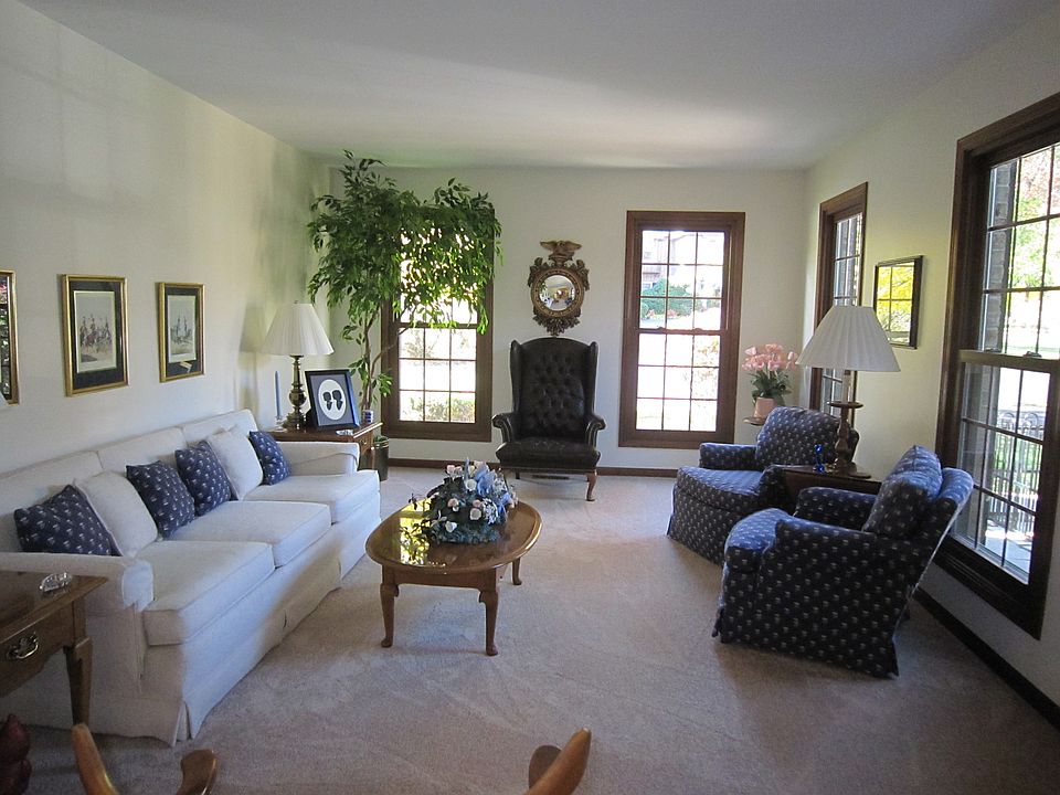 1st image of 1091 Wexford Ct