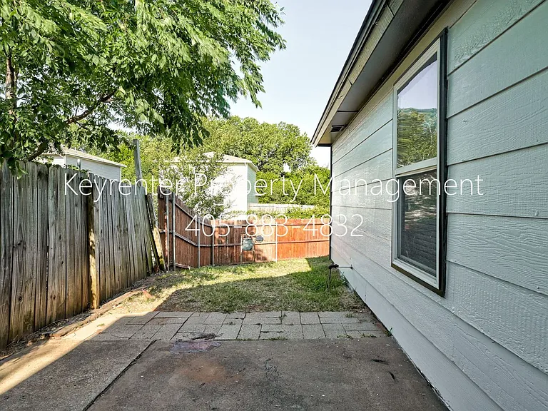 313 Belmont Dr — Photo 26