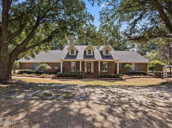 109 Concord Dr, Clinton, MS 39056