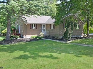 11 Marion Rd, Montvale, NJ 07645