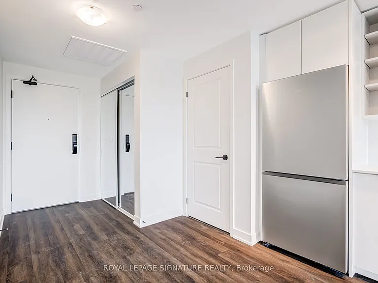 2075 Lakeshore Rd #811 — Photo 21