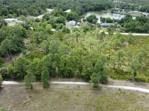 27270 Del Rio Dr, Punta Gorda, FL 33955