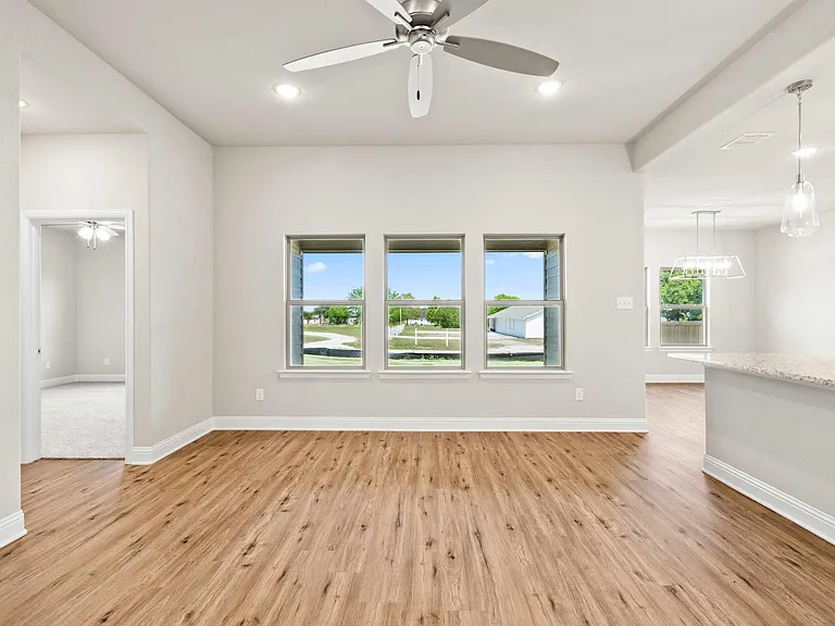610 Timberline Dr — Photo 6