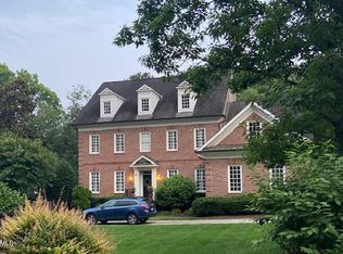 605 Lake Boone Trl, Raleigh, NC 27607