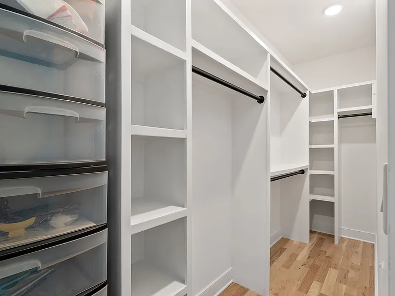183 Moreland Ave SE #204 — Photo 19