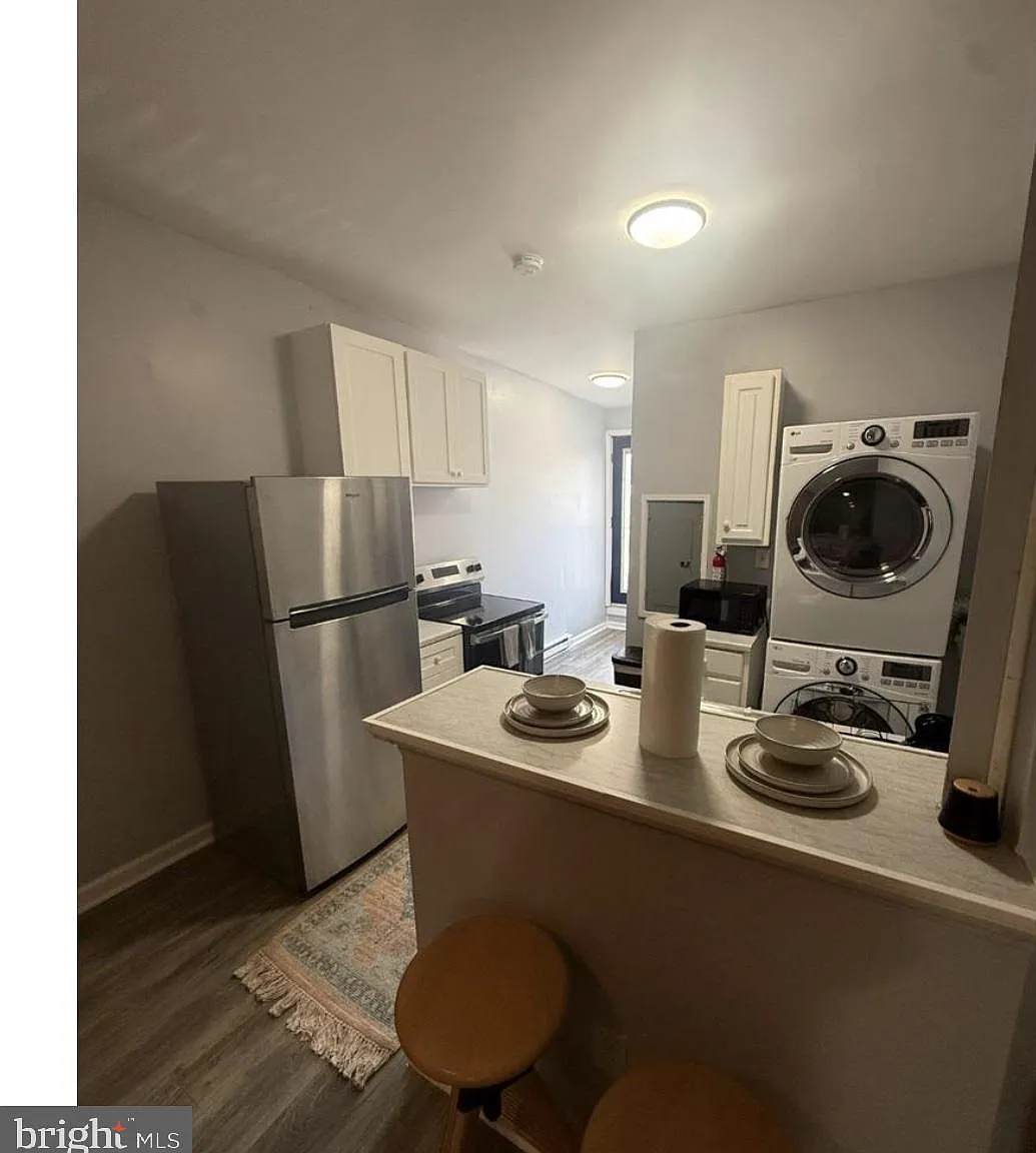 1 bed, $1,375 — Photo 4