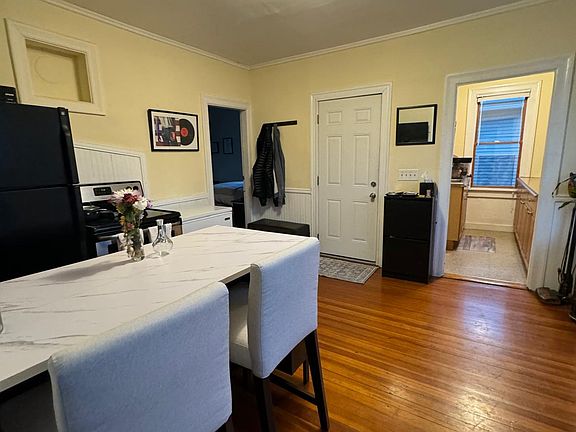 4th image of 319 Friendship St Floor 2