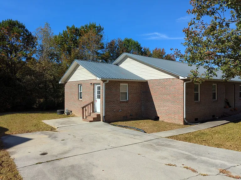 115 Summerfield Rd — Photo 4