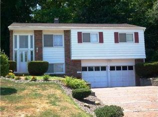330 Yarrow Ln, Pittsburgh, PA 15236