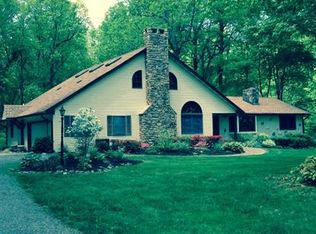 23 Sand Hill Rd, Annandale, NJ 08801