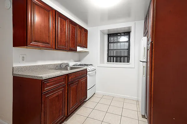 Rented by Compass | media 14