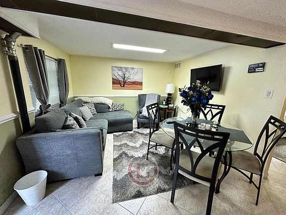 3rd image of 3120 Connell Pl