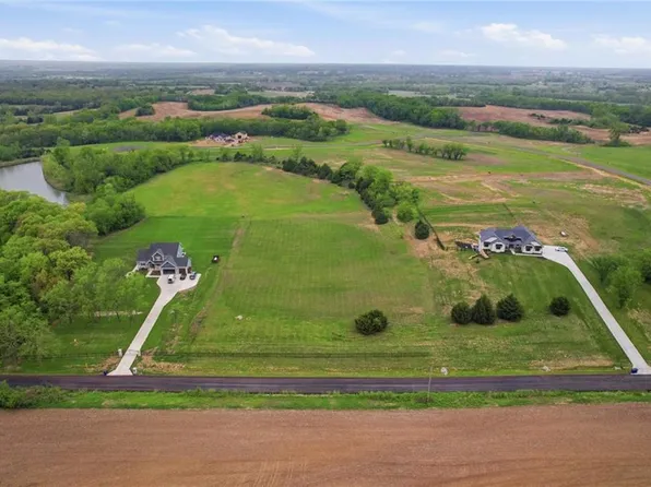 Stillwell Rd, Bonner Springs, KS 66012