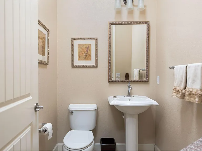 Large powder room 1/2 bath.