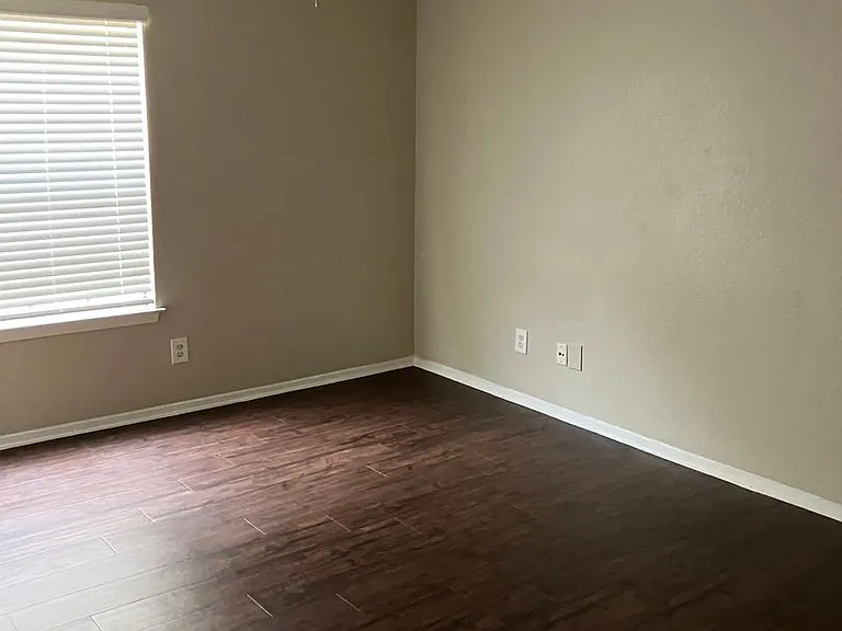 Ridgmar Townhomes 168 LLC — Photo 32