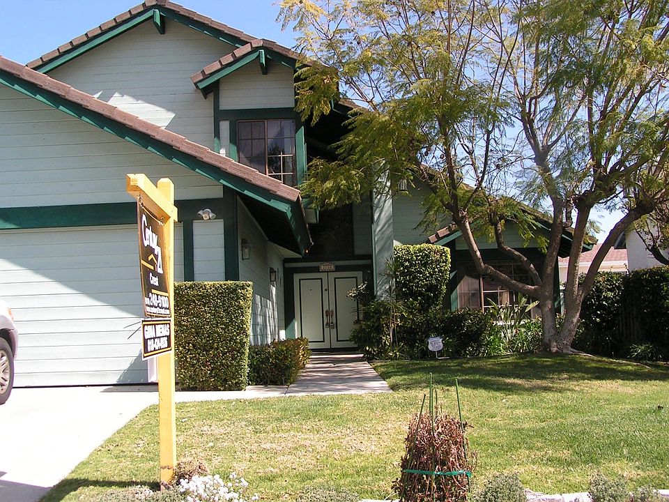1st image of 2758 Parkview Dr