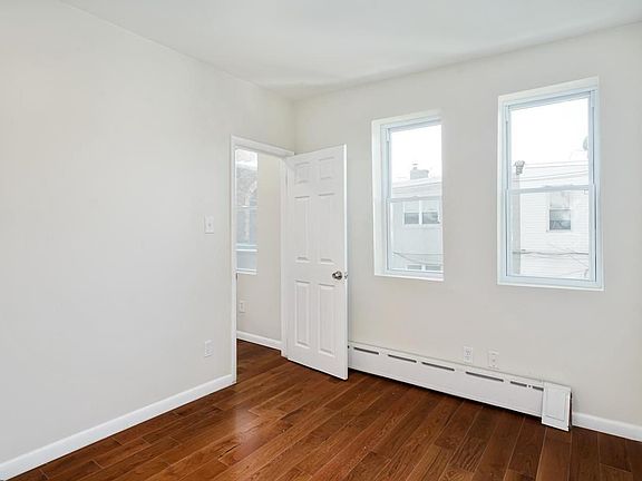 5th image of 1628 S Marston St