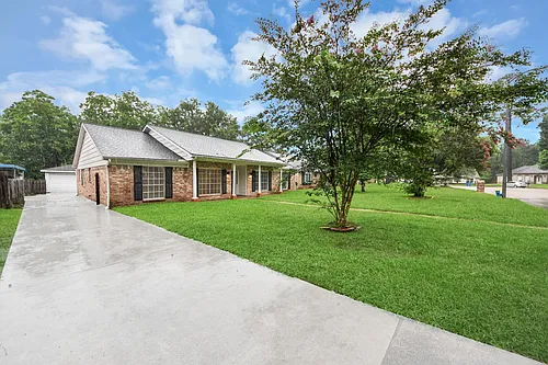 1319 Forsythe Ln Photo 1
