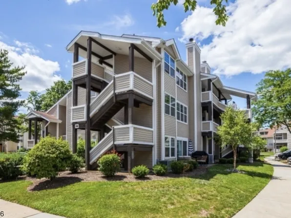 702 Pinehurst Ct Unit 7, Union, NJ 07083