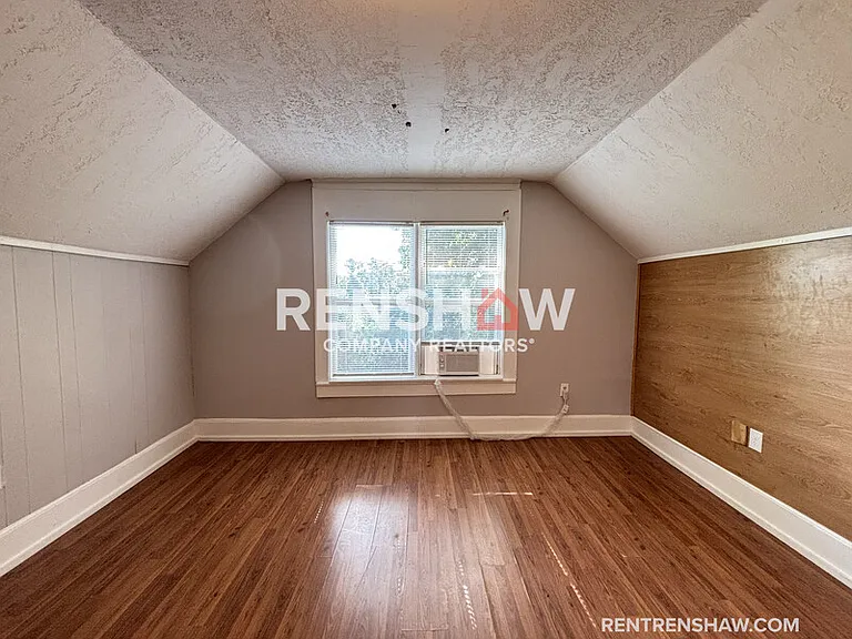1817 Edward Ave — Photo 31