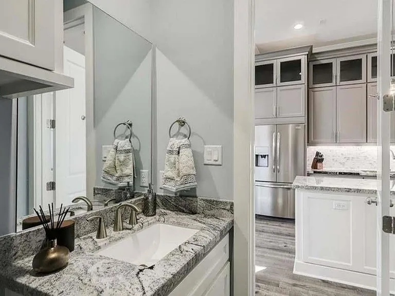 4630 Kermit St #B — Photo 3