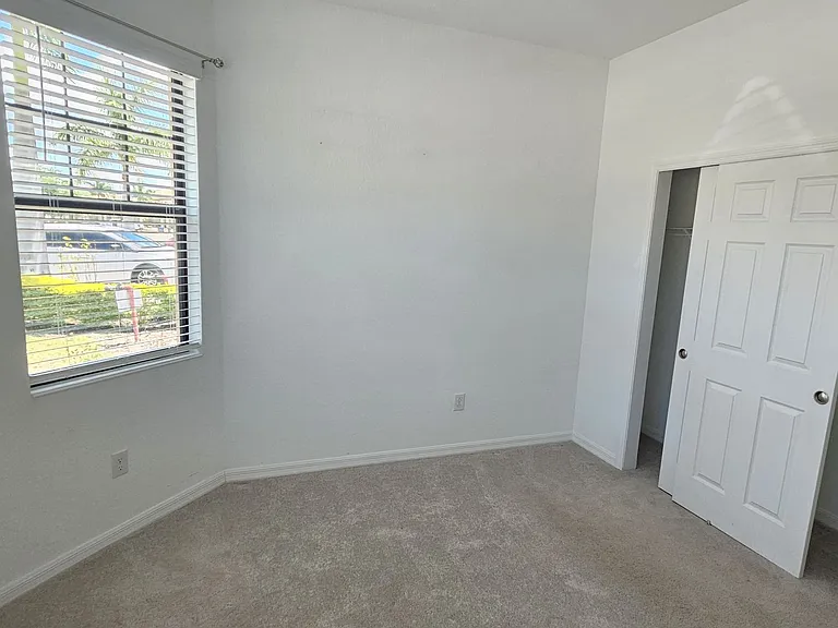10027 Crooked Creek Dr #101 — Photo 38