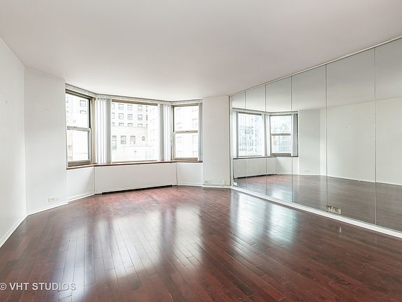 3rd image of 535 N Michigan Ave APT 1507