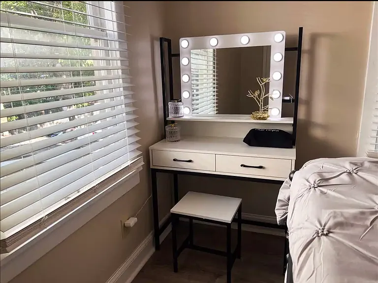 516 N Broadway #202 — Photo 26