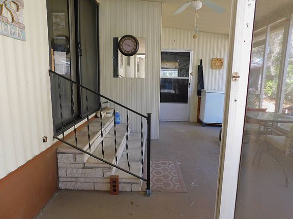 5th image of 3837 Oakcrest Ln