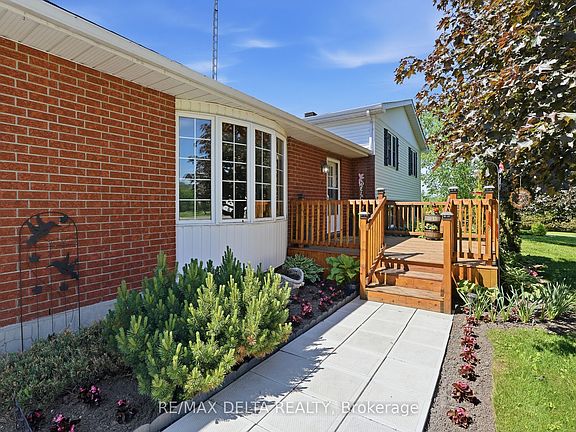 4th image of 1051 Aberdeen Rd W