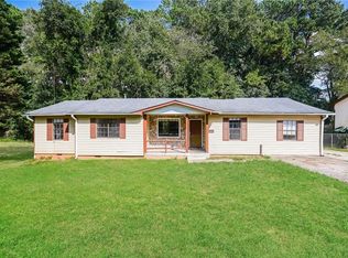 6154 Fieldcrest Dr, Morrow, GA 30260