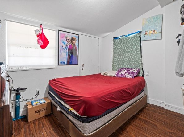 miami-florida-43840591 picture