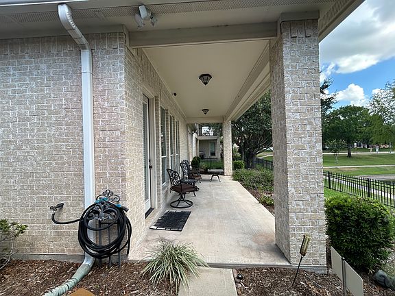 4th image of 6 Peach Tree Ct