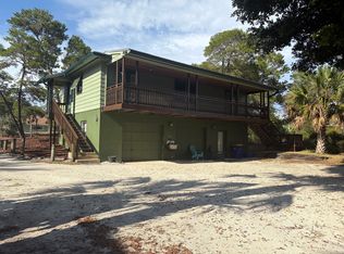 9438 SE Sharon St, Hobe Sound, FL 33455
