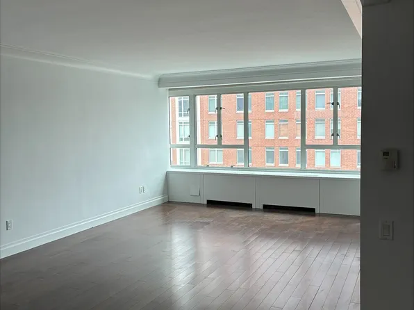 200 E 66th St APT A1705, New York, NY 10065