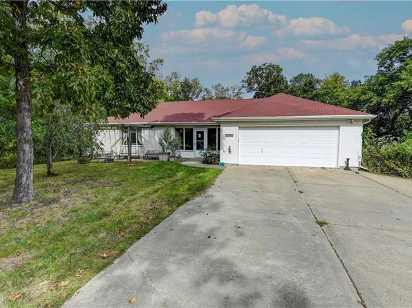 10632 SE 251st St, Lathrop, MO 64465