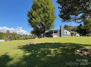 43 Flaming Arrow Dr, Whittier, NC 28789