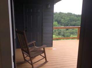 199 Retreat Ln, Smithville, TN 37166