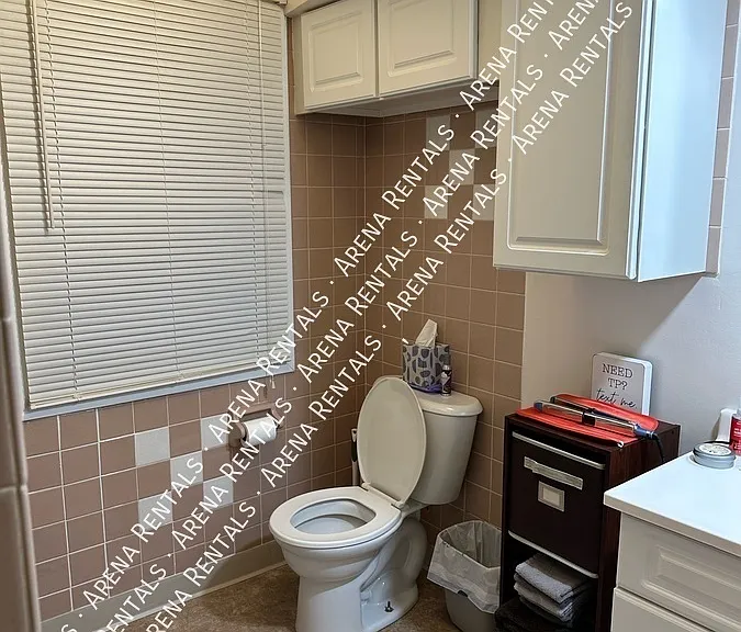 109 Pennsylvania Ave #2 — Photo 11