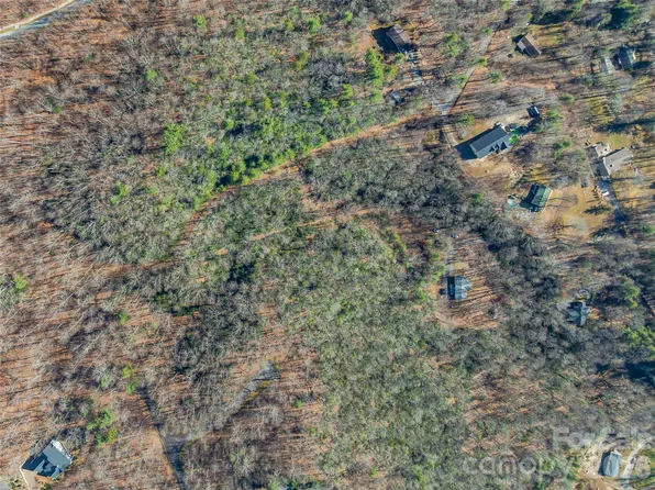 9999 Coy Evie Ln, Hendersonville, NC 28739