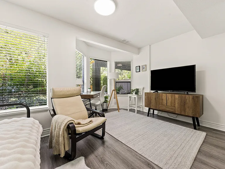 2990 Panorama Dr — Photo 23