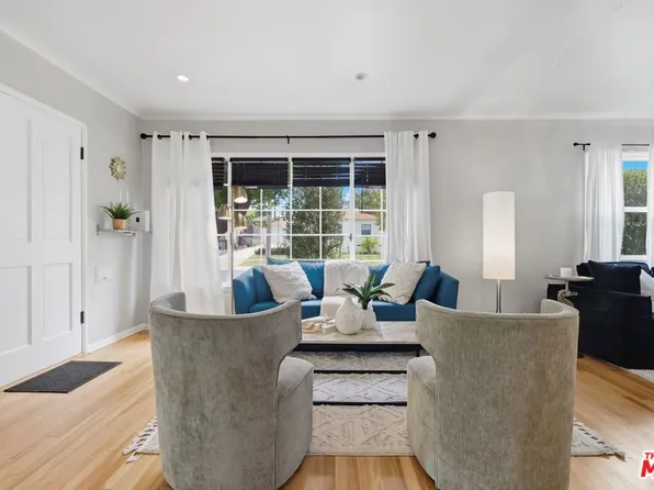 7870 Truxton Ave, Los Angeles, CA 90045