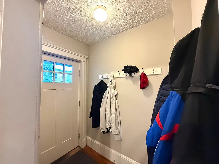 192 Grant Ave #1 — Photo 26