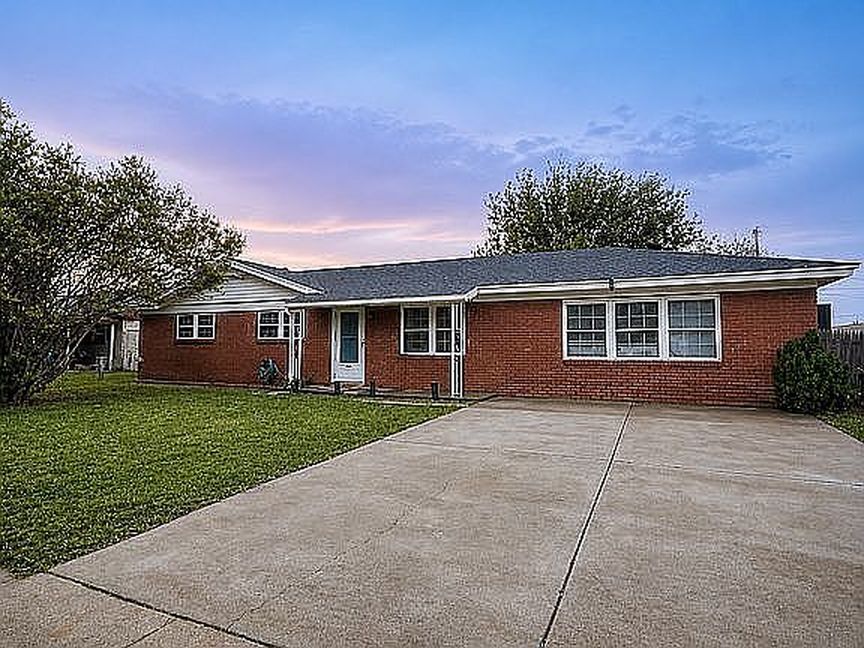 212 La Salle Dr - Property Image