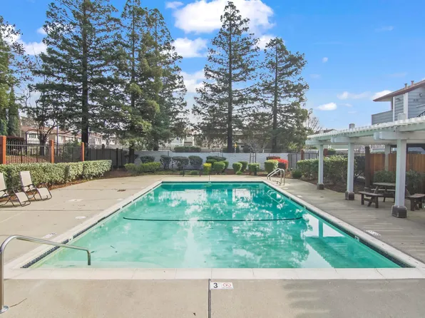 658 River Oak Way APT 80, Hayward, CA 94544