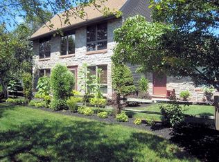 24 Merion Ln, Hummelstown, PA 17036