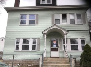 35 George St, Hyde Park, MA 02136