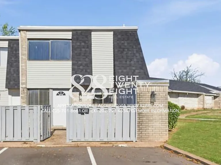 1612 Claudia Dr — Photo 1