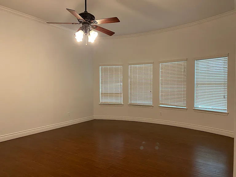 1192 Seaborn Rd — Photo 17